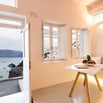 Armeni Village 3* Oia (Santorini)