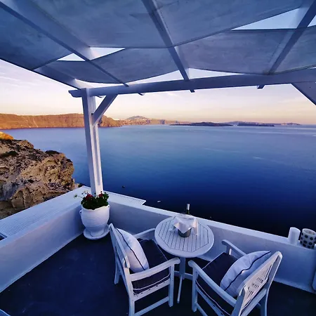 Armeni Village 3* Oia (Santorini)