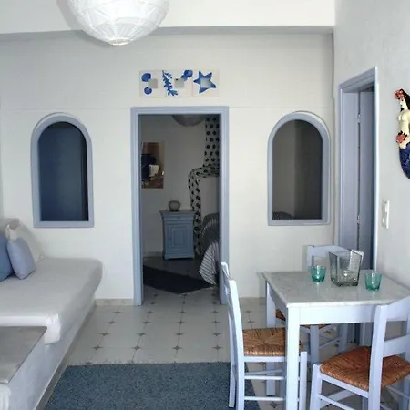 Armeni Village 3* Oia (Santorini)