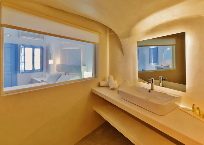 قرية أرميني فندق